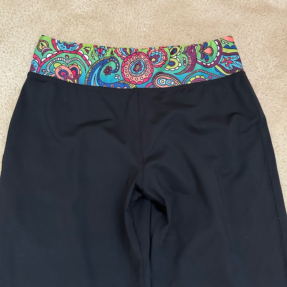 NWOT Disney Parks yoga leggings size medium - Picture 5 of 6